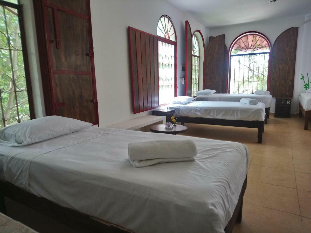 Casita Rustica En La Selva Hotel Cancun Exterior photo